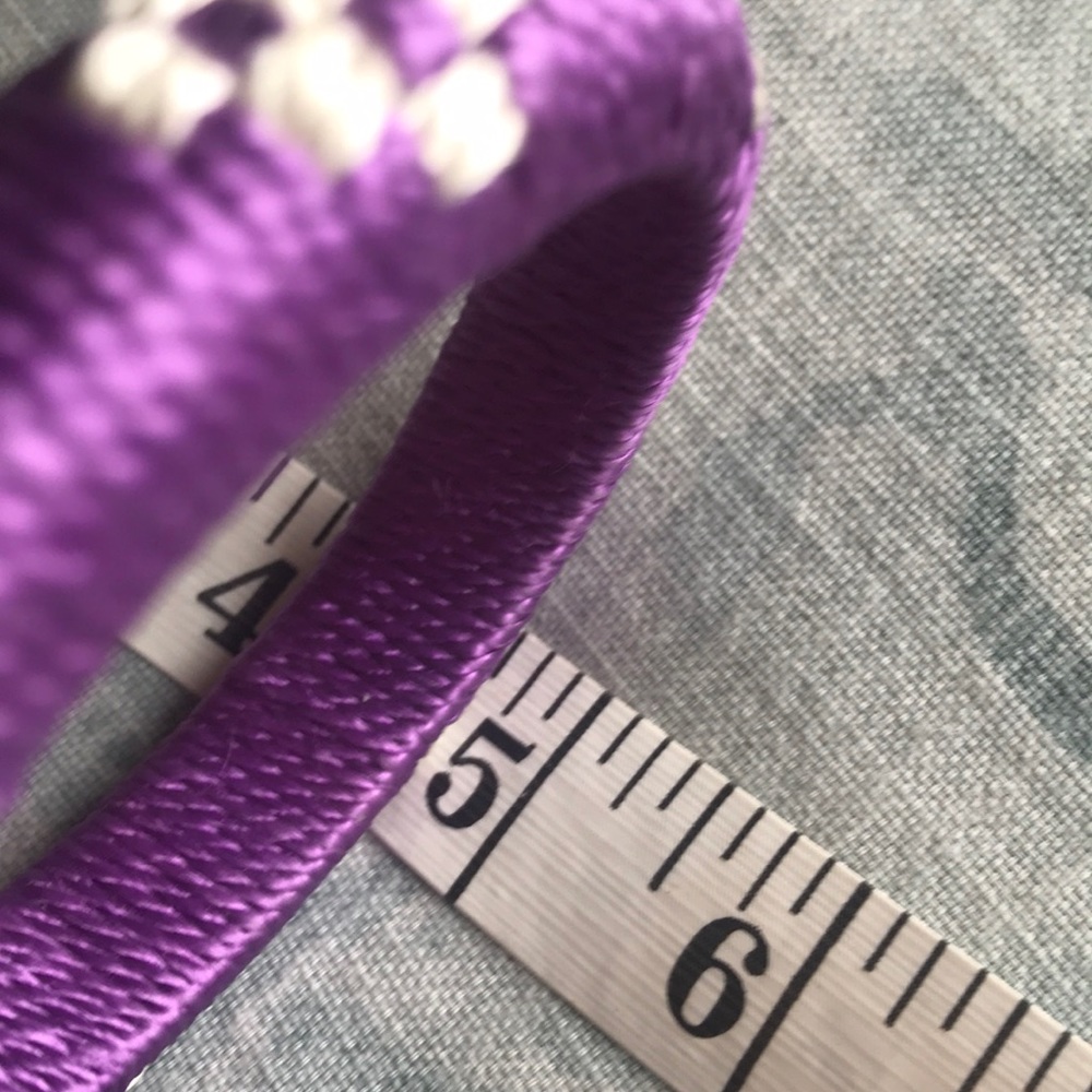 Purple threaded bracelet - Picture 4 of 4